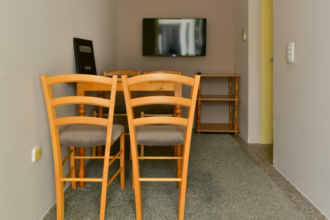 Apartments Srzentic Petrovac Exterior foto